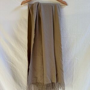 NAADAM Luxurious Beige Cashmere Scarf